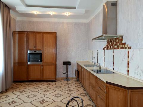 будинок за адресою Богатирська вул., 30б