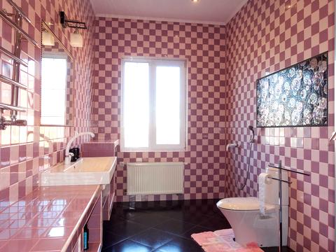 будинок за адресою Богатирська вул., 30б