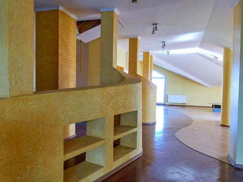 будинок за адресою Богатирська вул., 30б