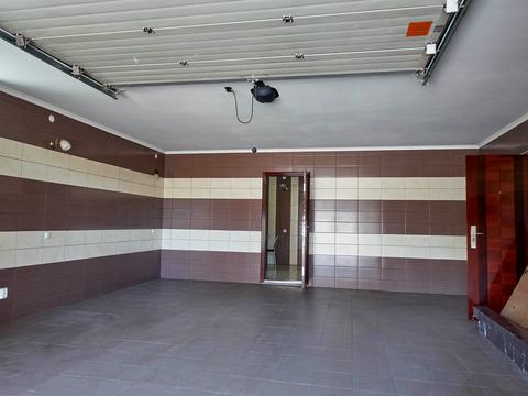 будинок за адресою Богатирська вул., 30б