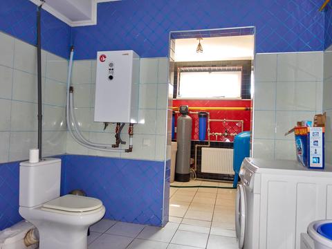 будинок за адресою Богатирська вул., 30б