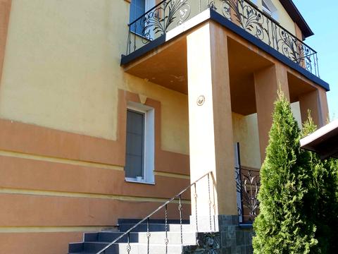 будинок за адресою Богатирська вул., 30б