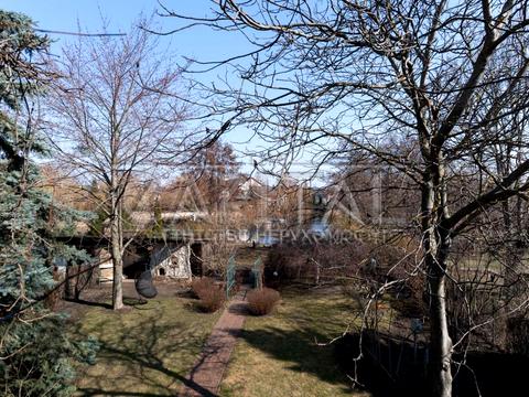 будинок за адресою Лугова вул.