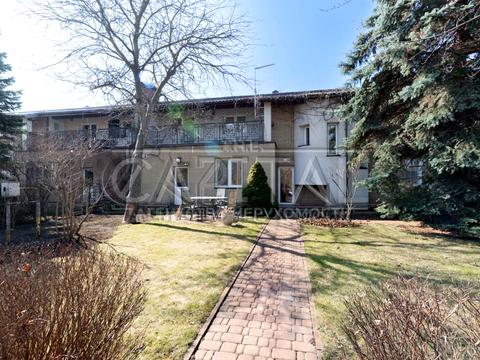 будинок за адресою Лугова вул.