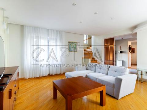 будинок за адресою Лугова вул.