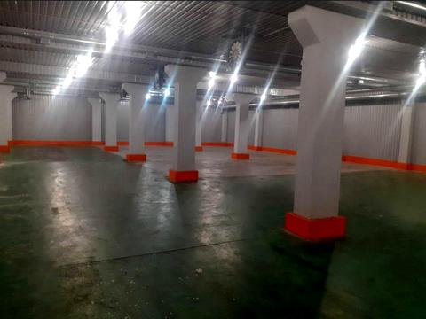 комерційна за адресою В'ячеслава Чорновола, 1