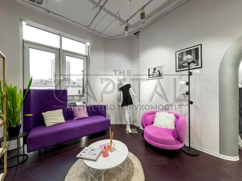 комерційна за адресою Євгена Коновальця вул. (Щорса), 34-А