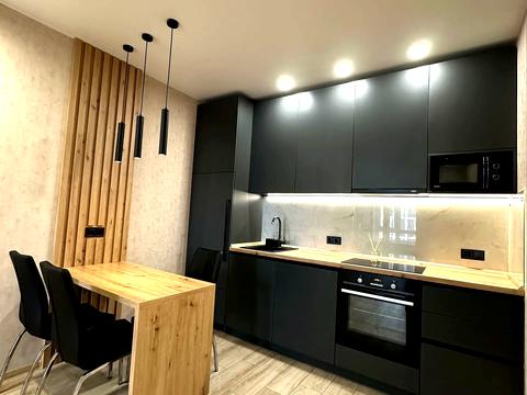 квартира за адресою Зарічна вул., 4