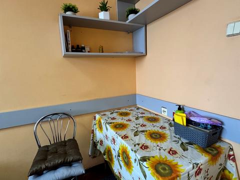 комерційна за адресою Миру просп., 102/1