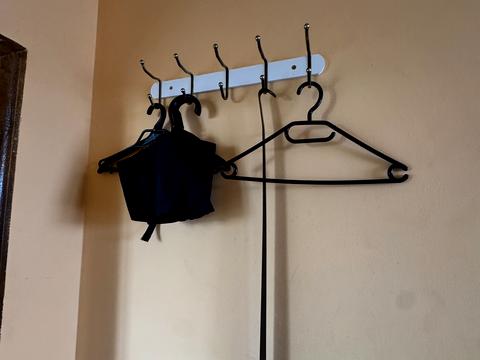 комерційна за адресою Миру просп., 102/1