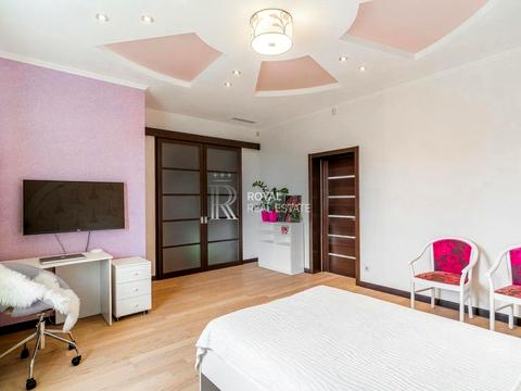 комерційна за адресою Кобилянської вул., 10