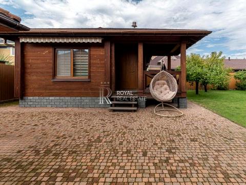 комерційна за адресою Кобилянської вул., 10