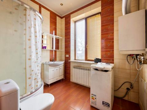 комерційна за адресою Геофізиків вул., 2