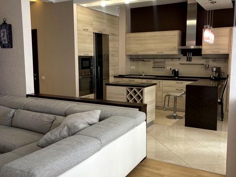 квартира за адресою Андрія Верхогляда вул. (Михайла Драгомирова), 3