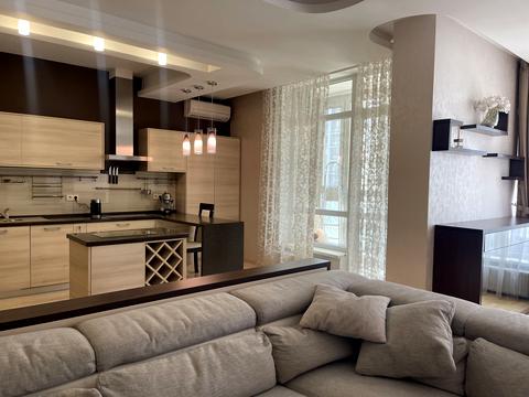 квартира за адресою Андрія Верхогляда вул. (Михайла Драгомирова), 3