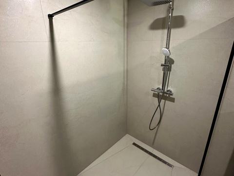 будинок за адресою Коновальця