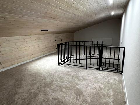 будинок за адресою Коновальця