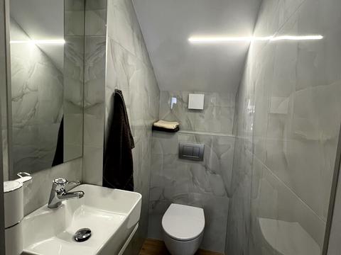 будинок за адресою Коновальця