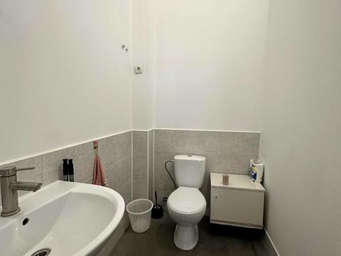 комерційна за адресою Ярослава Мудрого вул., 13