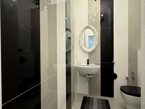 квартира по адресу Андрея Верхогляда ул. (Михайла Драгомирова), 9