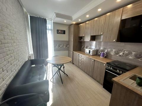 квартира за адресою В'ячеслава Чорновола просп. (), 16д