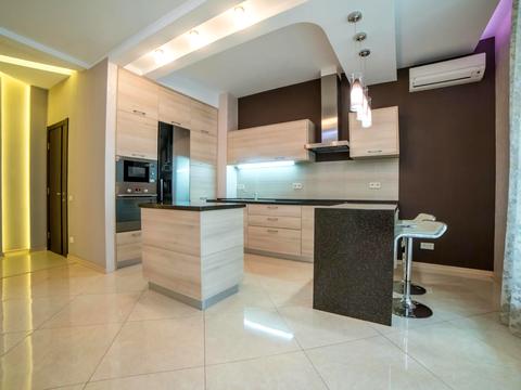 квартира за адресою Андрія Верхогляда вул. (Михайла Драгомирова), 3