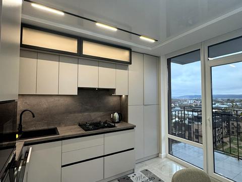 квартира за адресою Юліана Пелеша вул., 2