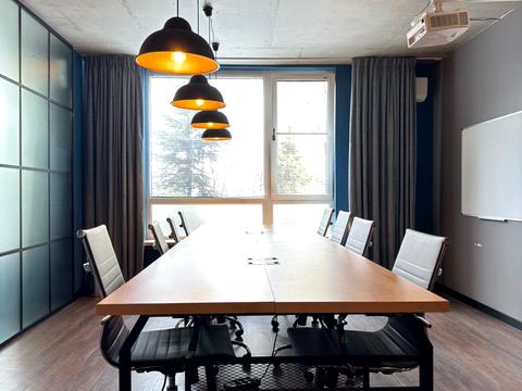 коммерческая по адресу Журавлиная ул., 2