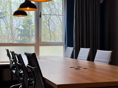 коммерческая по адресу Журавлиная ул., 2