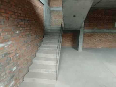 комерційна за адресою Вавилових вул., 11