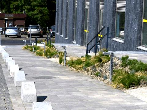 комерційна за адресою Вавилових вул., 11