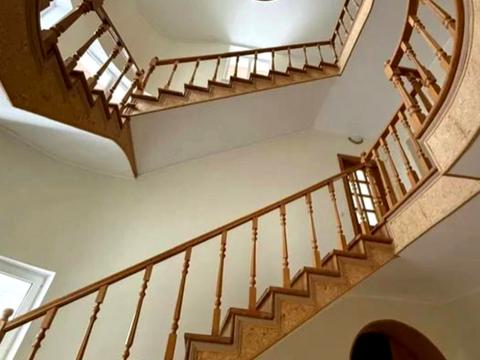 будинок за адресою Олександра Козловського вул., 2