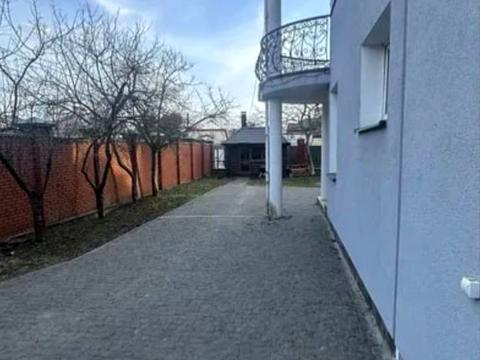 будинок за адресою Олександра Козловського вул., 2