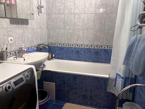 коммерческая по адресу Небесної Сотні ул. (Московская), 9