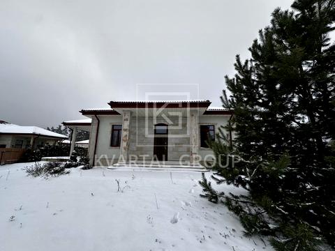 будинок за адресою Пилипа Орлика вул., 8