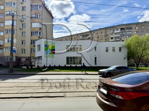 комерційна за адресою Тростянецька вул., 49