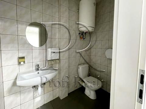 комерційна за адресою Тростянецька вул., 49