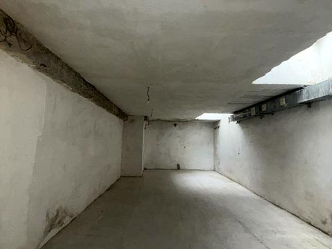 комерційна за адресою Плугова вул., 6а