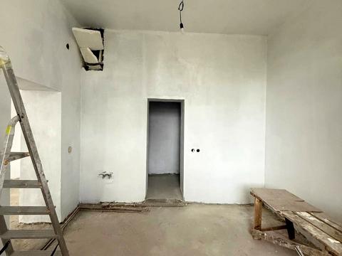 комерційна за адресою Плугова вул., 6а