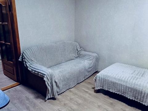 1861908755594780