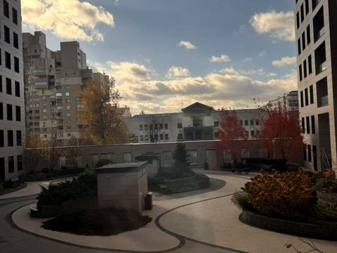 комерційна за адресою Берестейський просп. (Перемоги), 42а