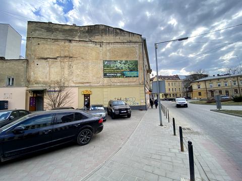 комерційна за адресою Джерельна вул., 38