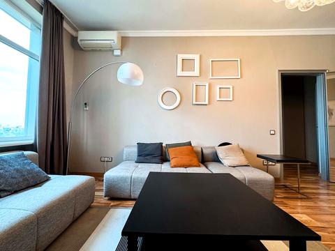 квартира за адресою Андрія Верхогляда вул. (Михайла Драгомирова), 9