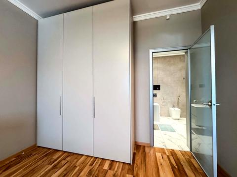 квартира за адресою Андрія Верхогляда вул. (Михайла Драгомирова), 9