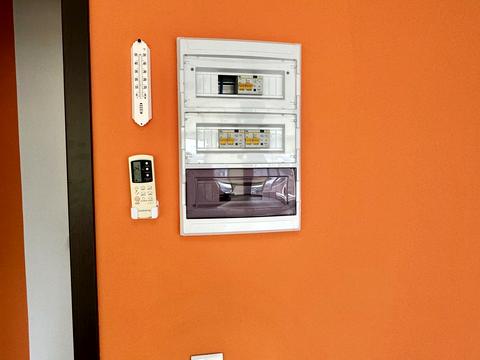 комерційна за адресою Ніла Армстронга вул. (Казакова), 2д