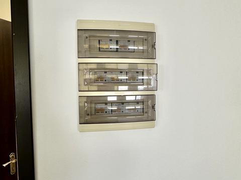 комерційна за адресою Ніла Армстронга вул. (Казакова), 2д