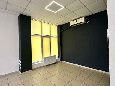 комерційна за адресою Ніла Армстронга вул. (Казакова), 2д