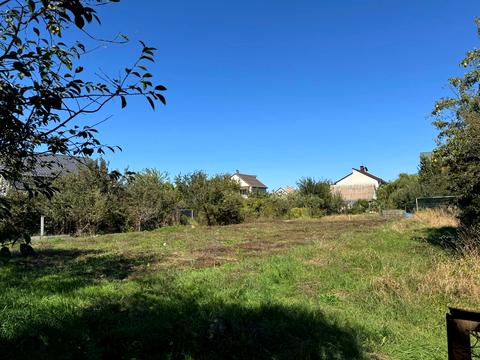 участок по адресу с. Зарванцы, 