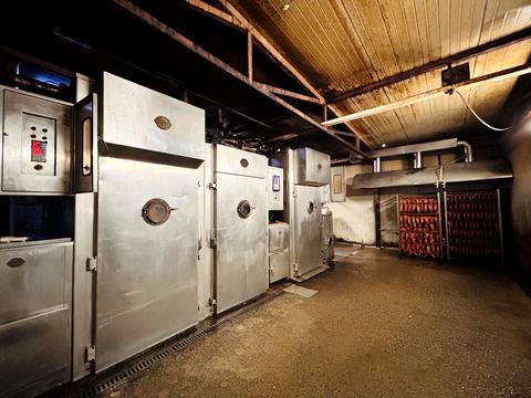 коммерческая по адресу с. Сингуры, Шкільна, 14