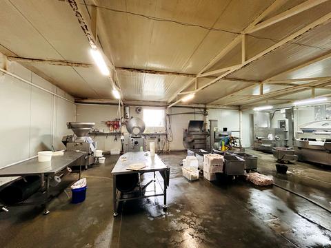 коммерческая по адресу с. Сингуры, Шкільна, 14